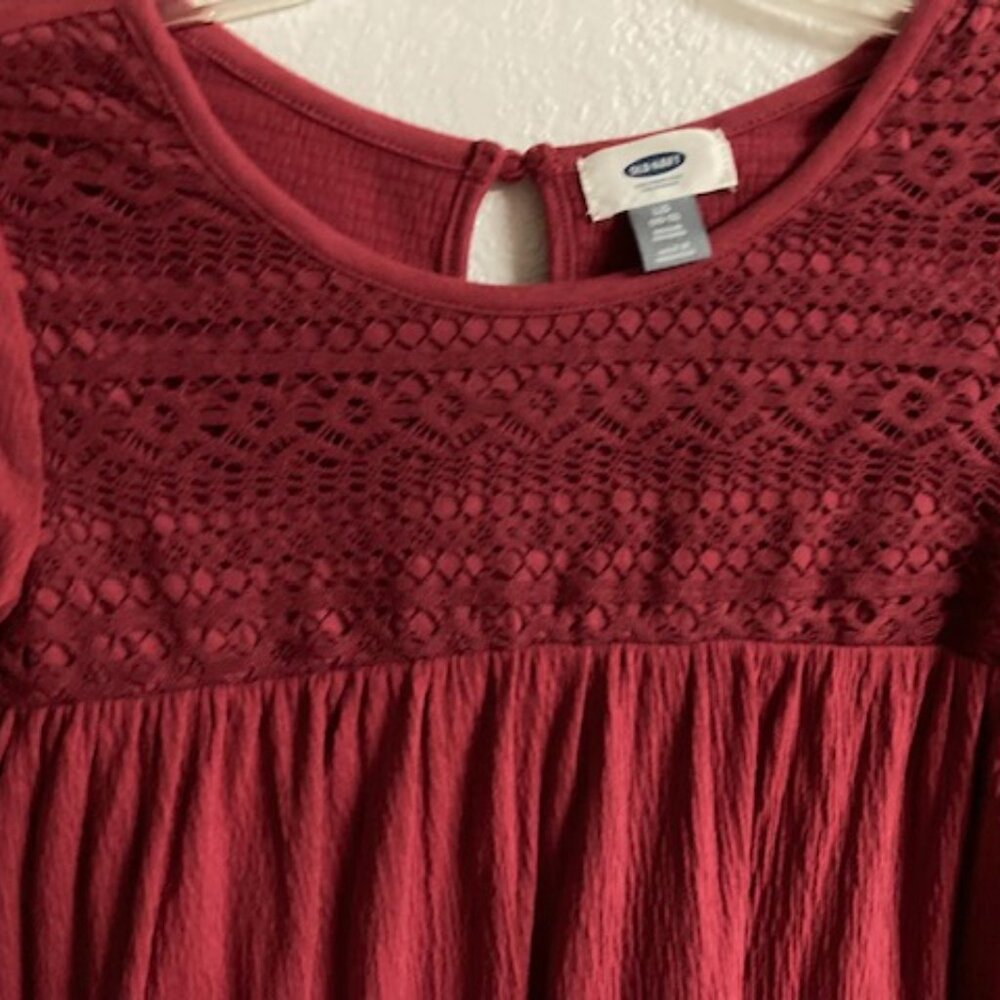 OLD NAVY GIRLS ROUNDED NECK KEYHOLE BUTTON BACK RED DRESS GATHERED 3/4 SLEEVE LG